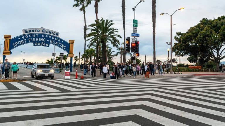 Santa Monica Introduces Open Container Pilot Program to Revitalize Third Street Promenade