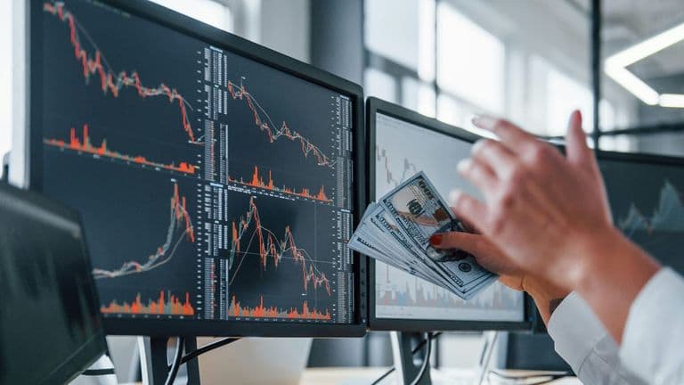 U.S. Stock Futures Bullish After Record-Shattering Close
