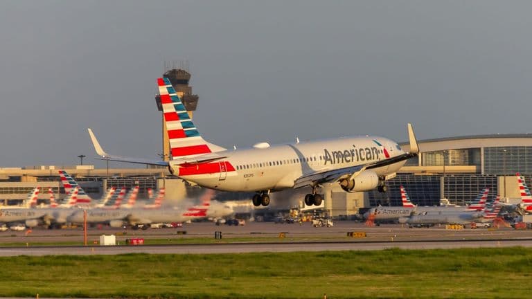 Winter Storm Disrupts Holiday Travel Across U.S. Airports as Thousands of Flights Delayed