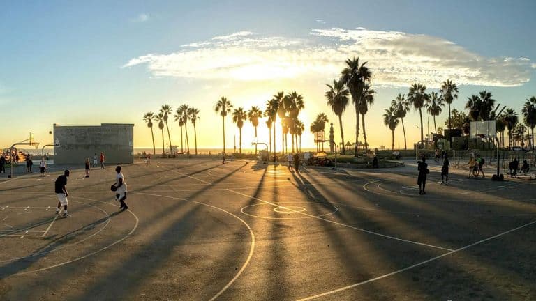 San Diego Comic‑Con 2025: ‘Abbott Elementary’ Creator Promises Live Sports Episode in Season 5