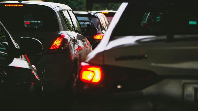 Major Traffic Disruption on I-405 Following Partial Overpass Collapse During Peak Commute