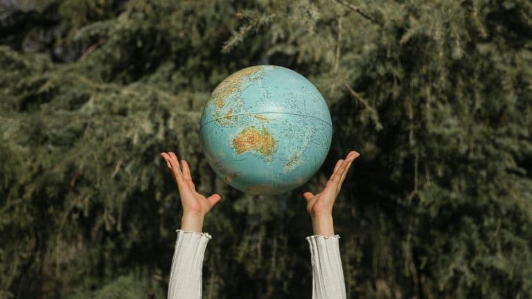Los Angeles Welcomes Pioneering Climate Change Summit as Wildfire Risks Escalate
