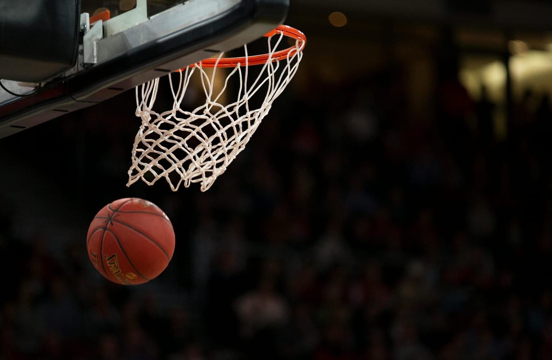 Los Angeles Lakers Secure Playoff Berth Following Exciting Win Against Golden State Warriors