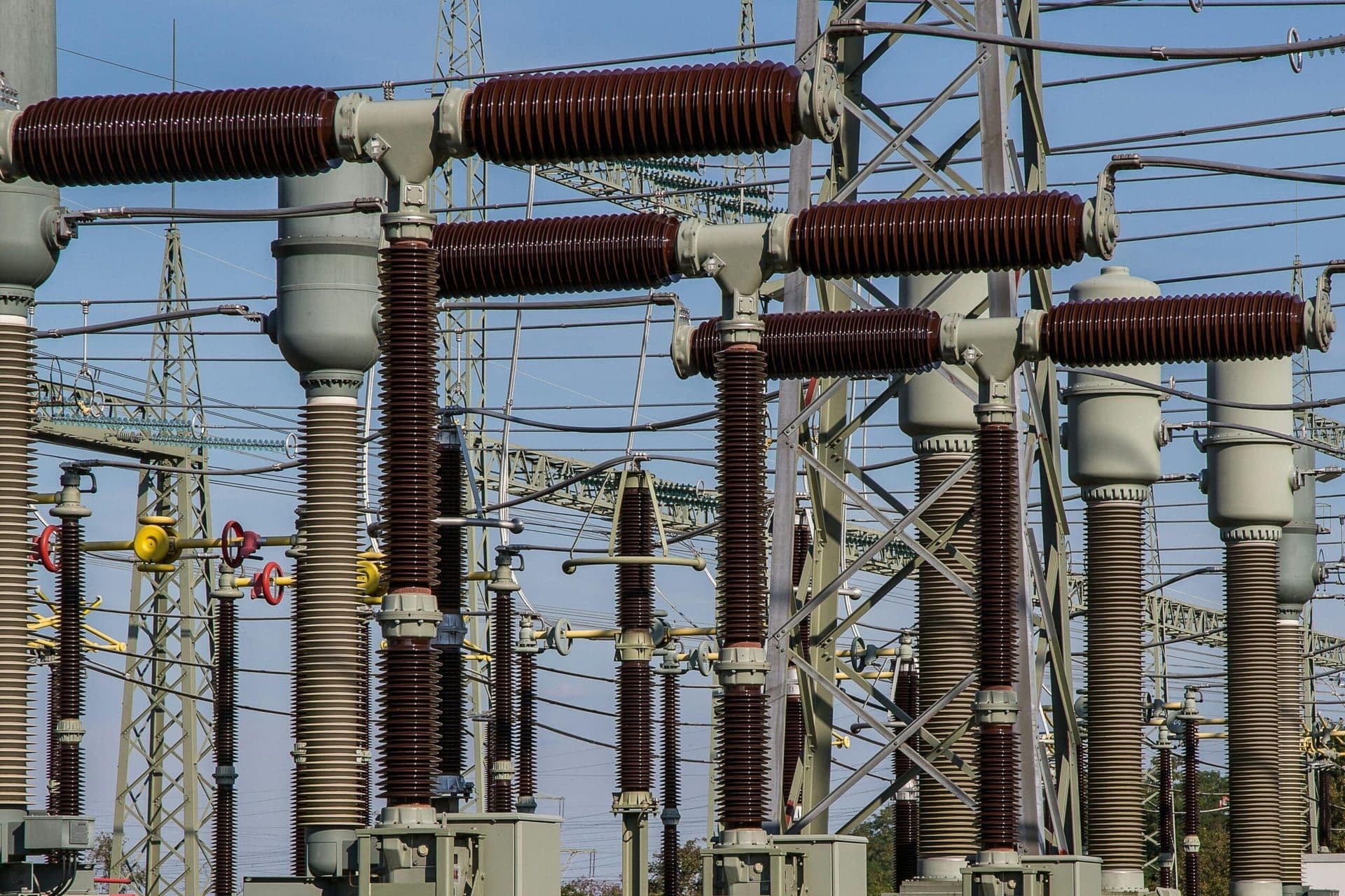 Los Angeles Faces Widespread Power Outage Affecting Millions