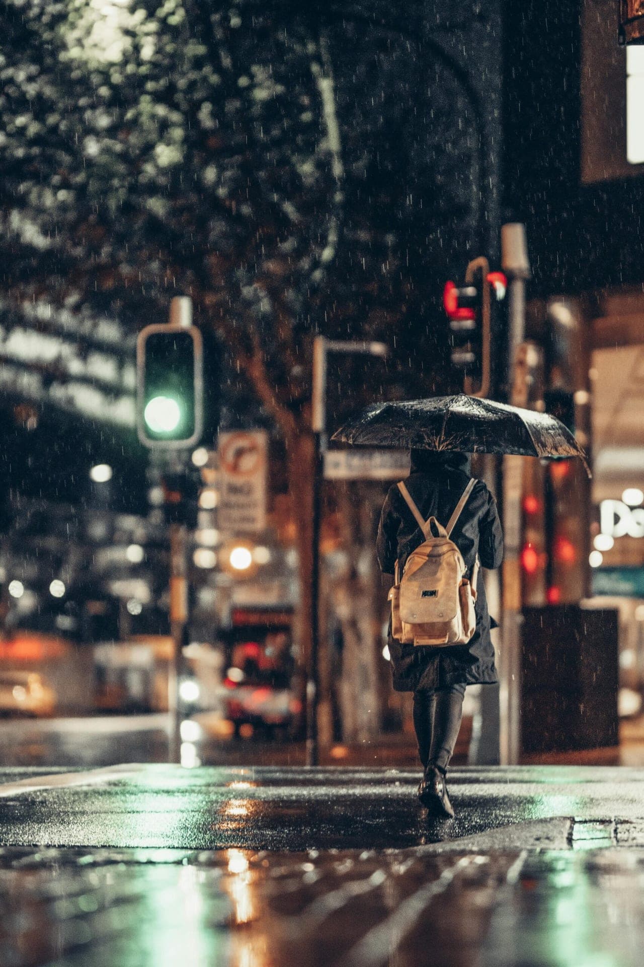 Unprecedented Rainfall Hits Los Angeles, Leading to Widespread Flood Alerts