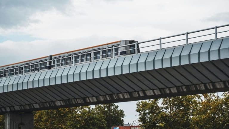 Los Angeles Metro Enhances Free Transit Initiative for Economically Challenged Commuters