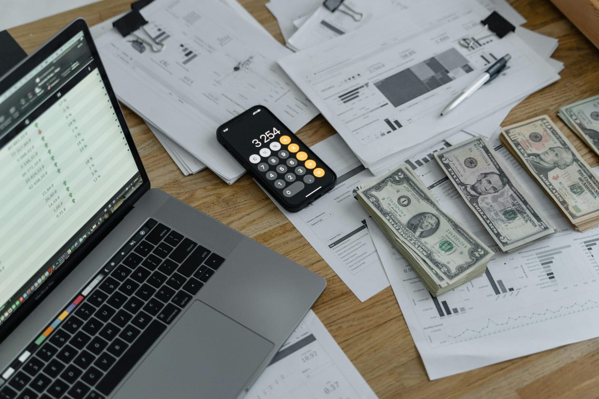 Los Angeles Launches Pioneering Universal Basic Income Initiative for Gig Workers