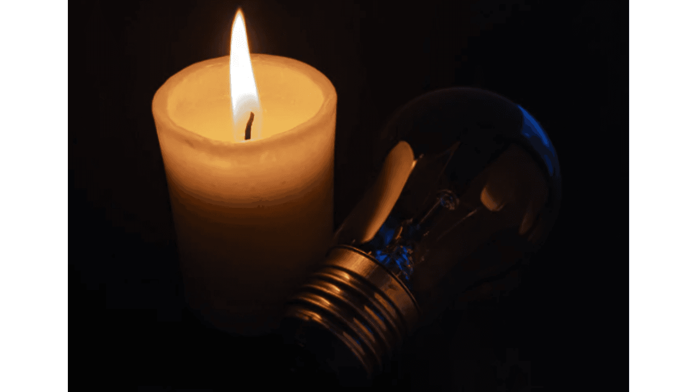 Los Angeles Faces Extensive Power Failures During Heatwave, Raising Alarm on Electrical Grid Reliability